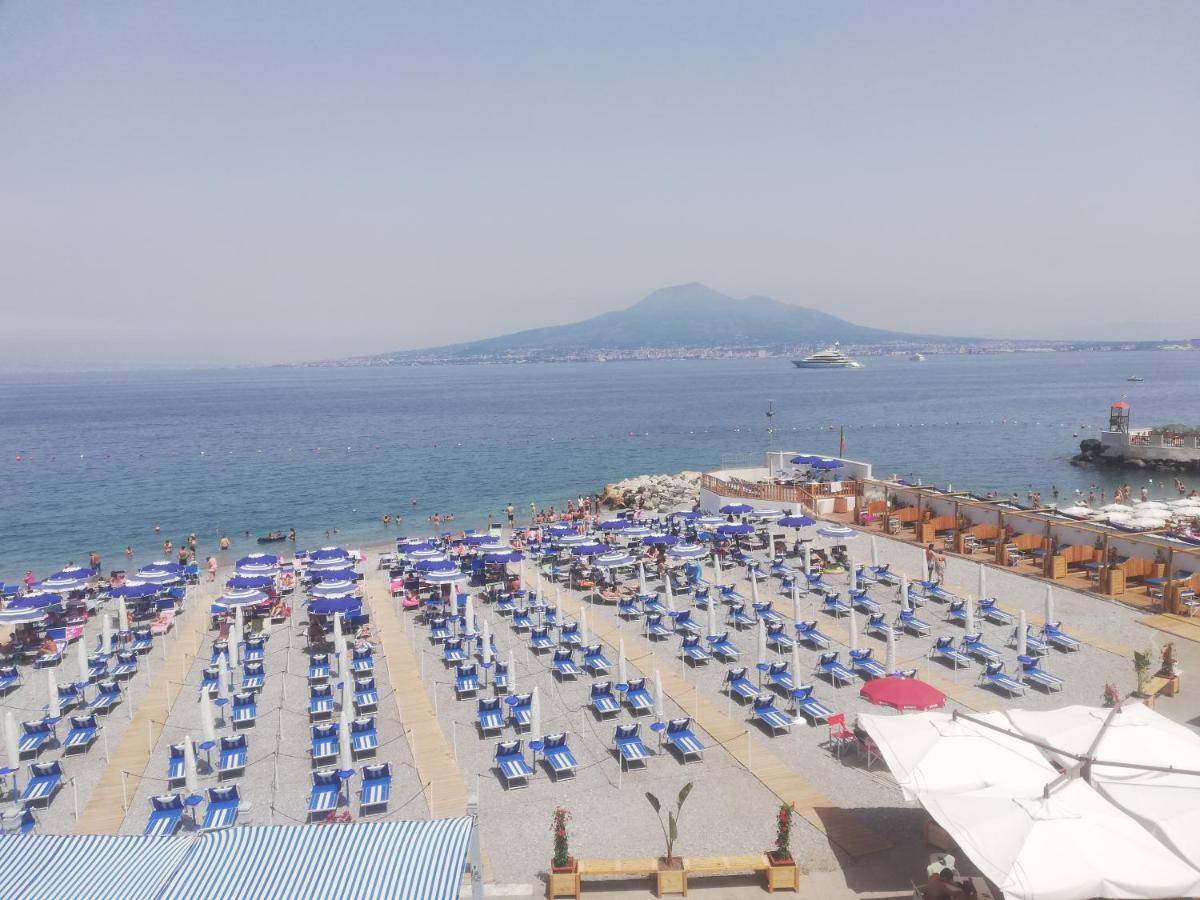 Maremonti Apartments Castellammare di Stabia Ngoại thất bức ảnh
